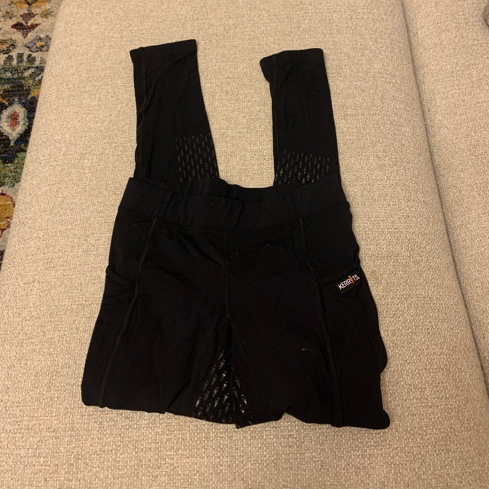 Kerrits full seat ice-fill breeches. Black size large.
